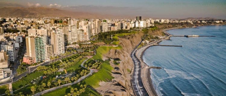Las razones para comprar un departamento cerca del malecón